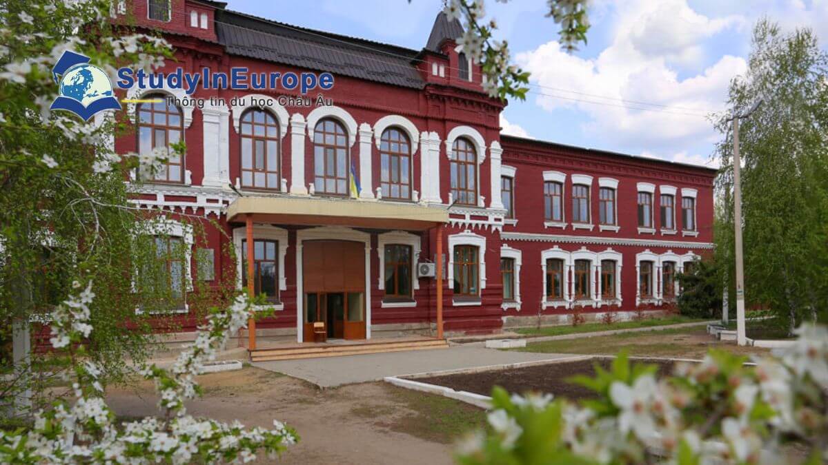 Review Trường Đại học Quốc gia Luhansk Taras Shevchenko (Luhansk Taras Shevchenko National University)