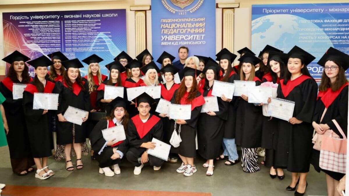 Trường Đại học Sư phạm Quốc gia Nam Ukraina luôn đồng hành cùng sinh viên trên con đường học tập và phát triển