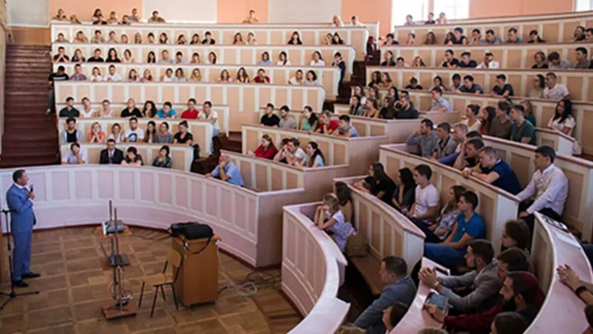 Những hoạt động học tập đa dạng tại trường Đại học Y khoa Quốc gia Ivano-Frankivsk