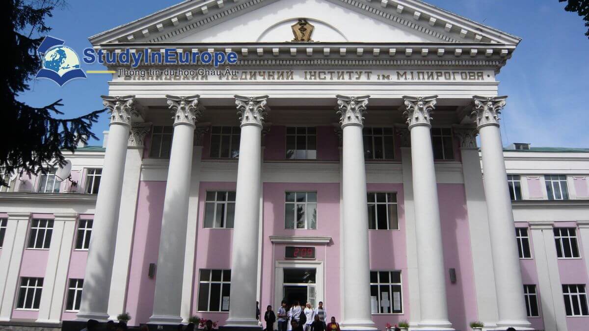 Review Trường Đại học Y khoa Quốc gia Vinnitsa (Vinnitsa National Medical University)