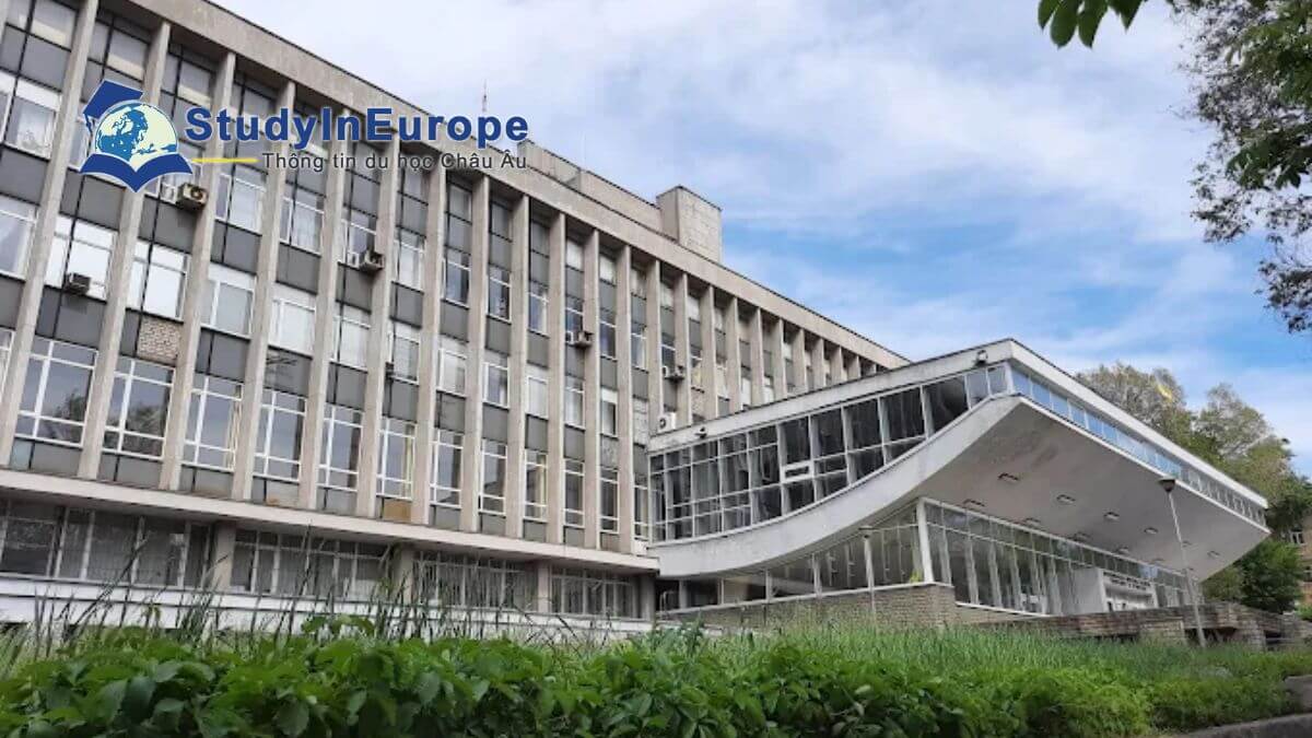 Review Học viện Kỹ thuật Xây dựng và Kiến trúc Prydniprovska (Prydniprovska State Academy of Civil Engineering and Architecture)