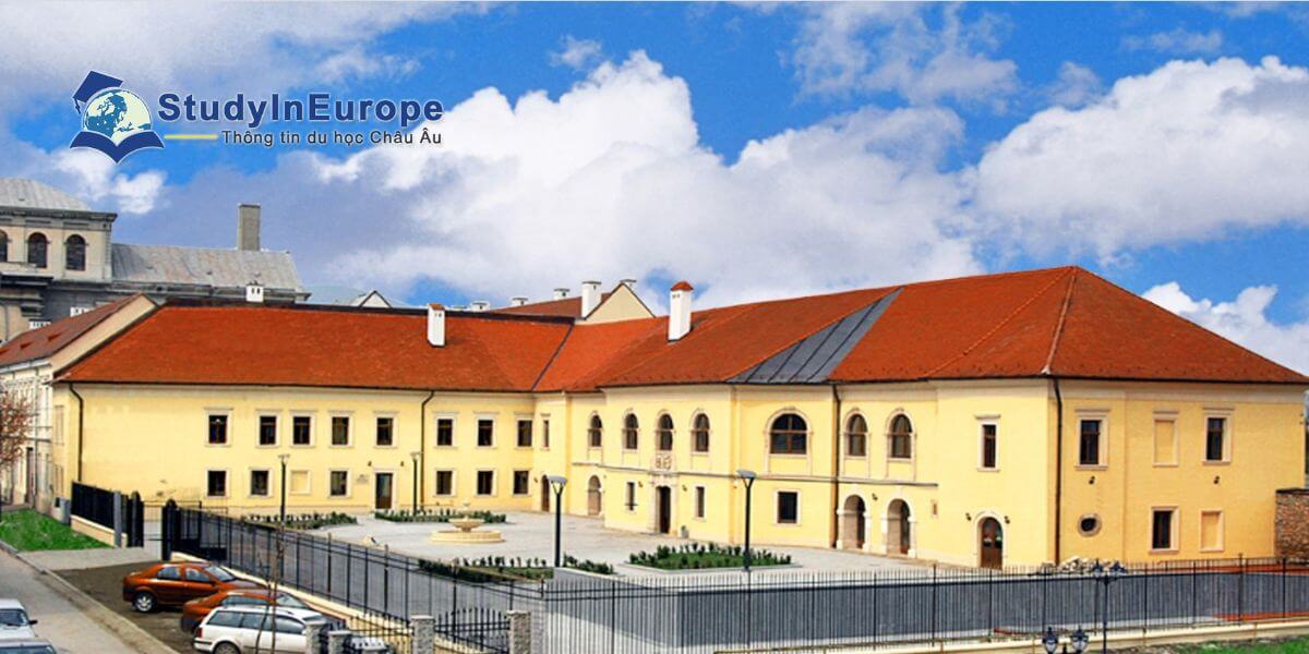 Review Trường Đại học 1/12/1918 (Universitatea 1 Decembrie 1918 din Alba Iulia)