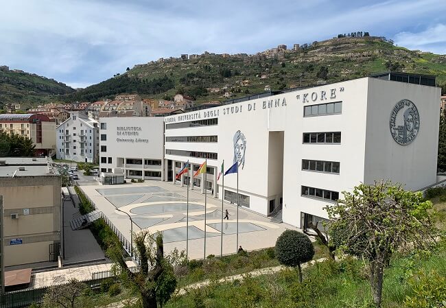 Trường Đại học Enna Kore là một trong những ngôi trường hiện đại tại Ý