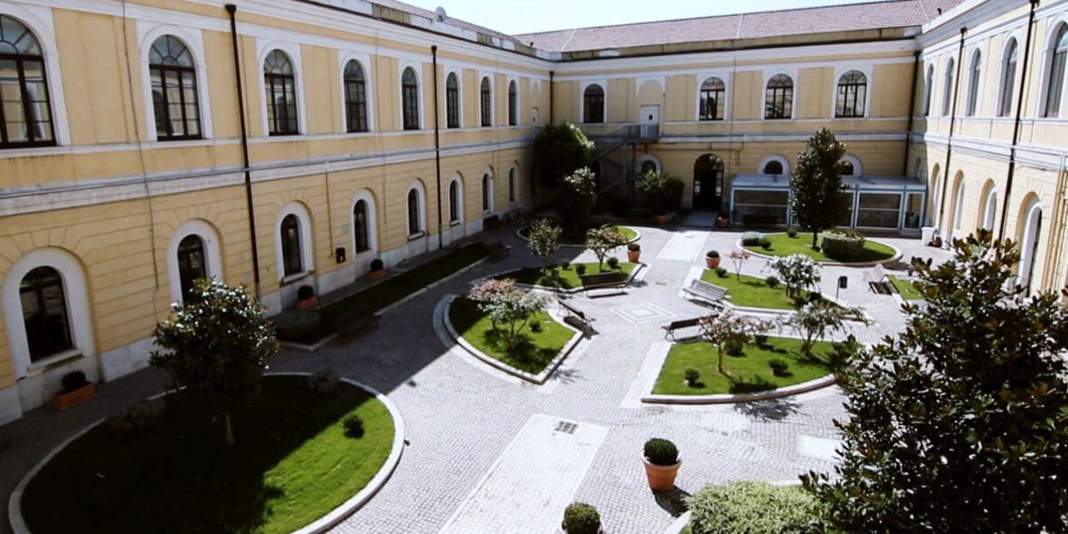 Khuôn viên rộng lớn tại trường Đại học Foggia