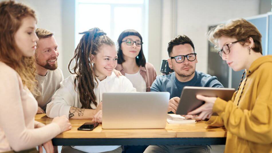 Sinh viên sẽ có cơ hội học tập và giao lưu phát triển khi đến với trường Đại học Khoa học Ứng dụng IST
