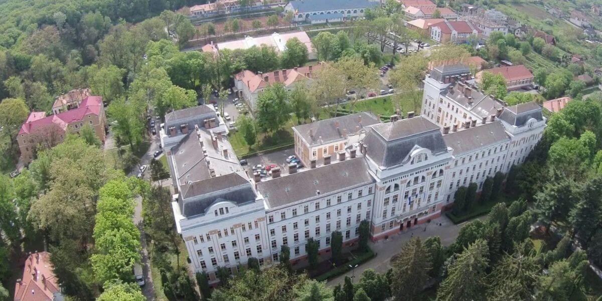Trường Đại học Targu Mures là ngôi trường nổi tiếng với chất lượng đào tạo cao