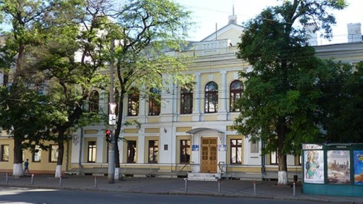 Học viện Âm nhạc Quốc gia Odessa là cơ sở giáo dục chuyên về âm nhạc hàng đầu tại Ukraina