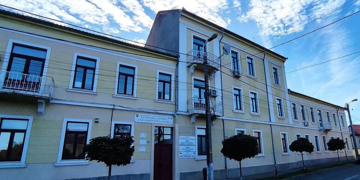 Trường Đại học Agora Oradea được đánh giá là ngôi trường có uy tín cao tại Romania