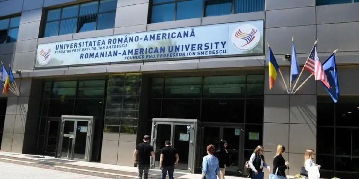 Trường Đại học Rumani-Mỹ là một trong những cơ sở giáo dục có chất lượng giảng dạy cao