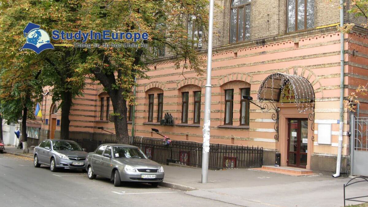 Review Trường Đại học Sân khấu Điện ảnh và Truyền hình Quốc gia Kyiv (Kyiv National University of Theatre Cinema and Television)